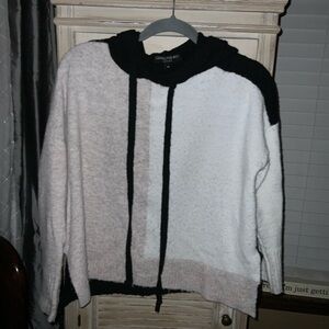 Central Park West New York Women’s Block Colors Hoodie Sweater